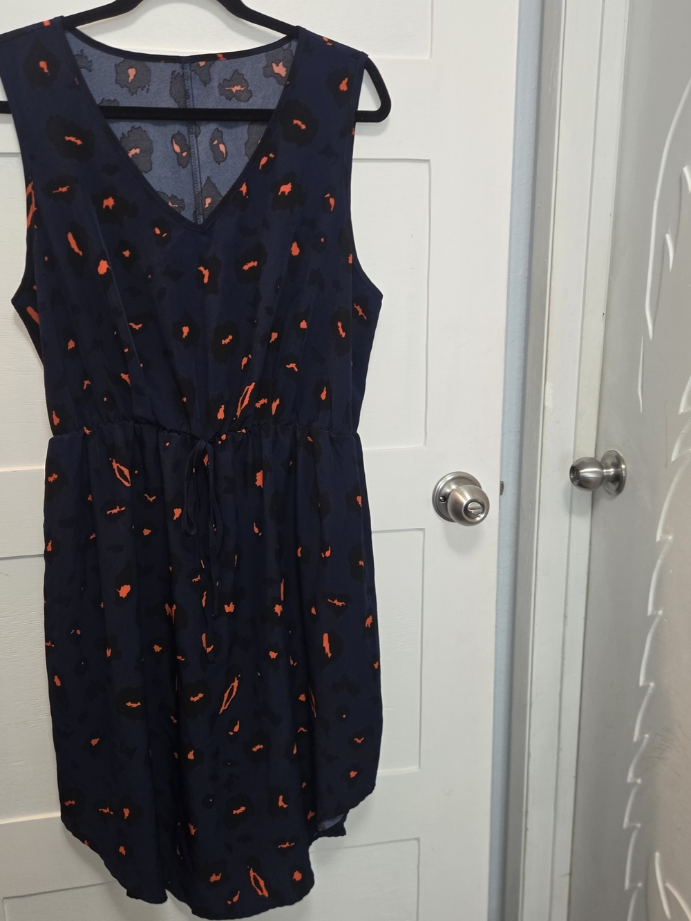 SHEIN Navy Blue Sleeveless V-Neck Dress with Orange Print